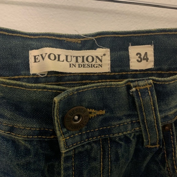 Evolution in Design - Jeans - Picture 5 of 6